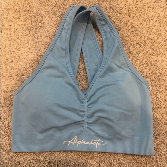 Alphalete Other - Alphalete Amplify Criss Cross Sports Bra
Light Blue